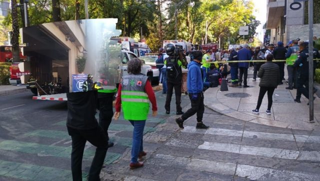 Incendio en Torre Reforma Latino moviliza a servicios de emergencia