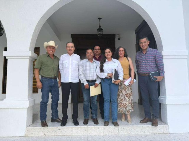 Gobierno de Sonora reconoce a productores lecheros en el Día Mundial de la Leche
