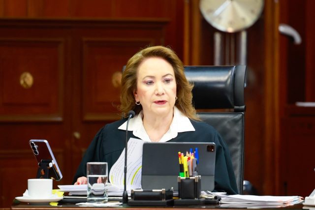 ¡Alerta ambiental! Yasmín Esquivel pide proteger ecosistemas marinos
