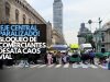 ¡Eje Central paralizado! Bloqueo de comerciantes desata caos vial